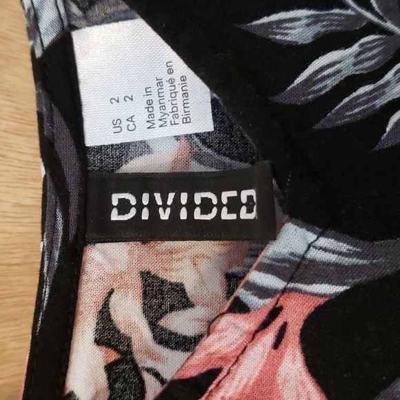 floral Romper - Picture 3 of 3